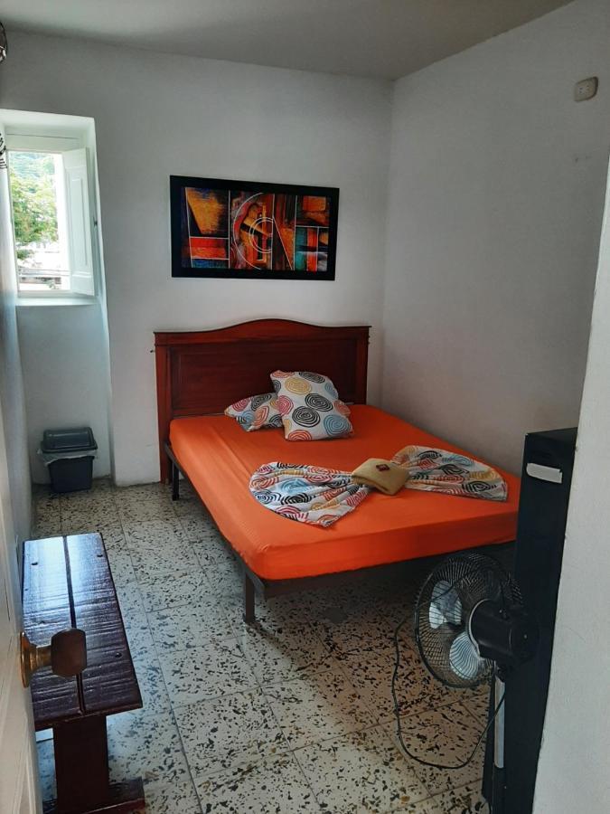 Hotel Andaluz Andalucia Buitenkant foto