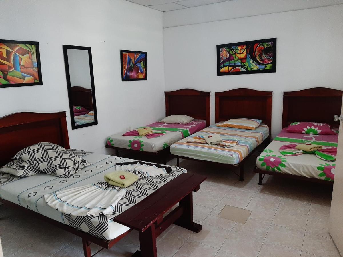 Hotel Andaluz Andalucia Buitenkant foto