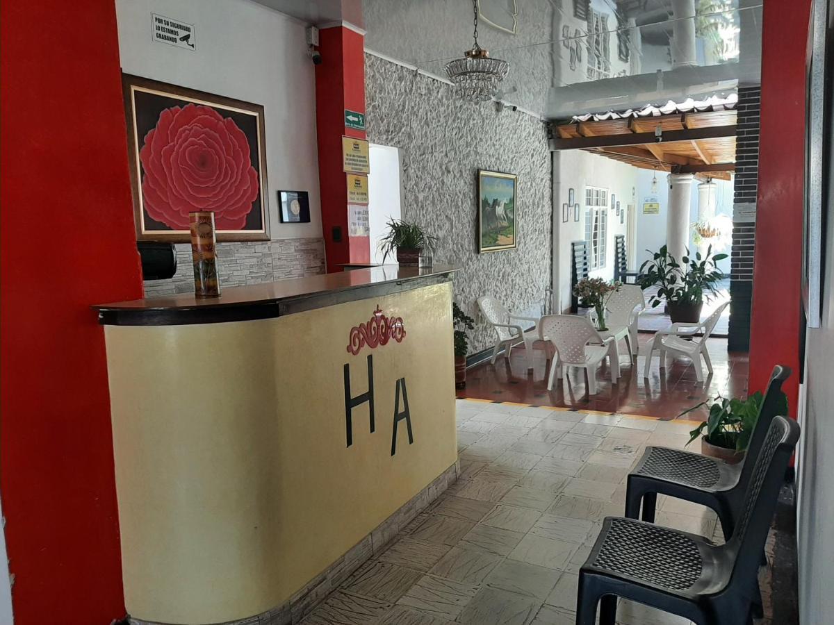 Hotel Andaluz Andalucia Buitenkant foto